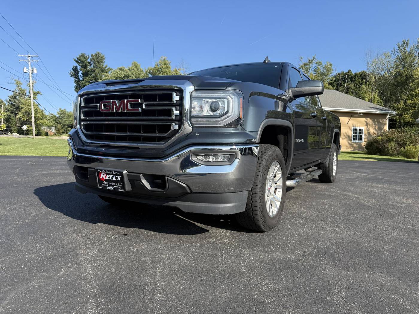 2017 GMC Sierra 1500 SLE — Pickup Truck — 91,299 mi — Orwell, OH