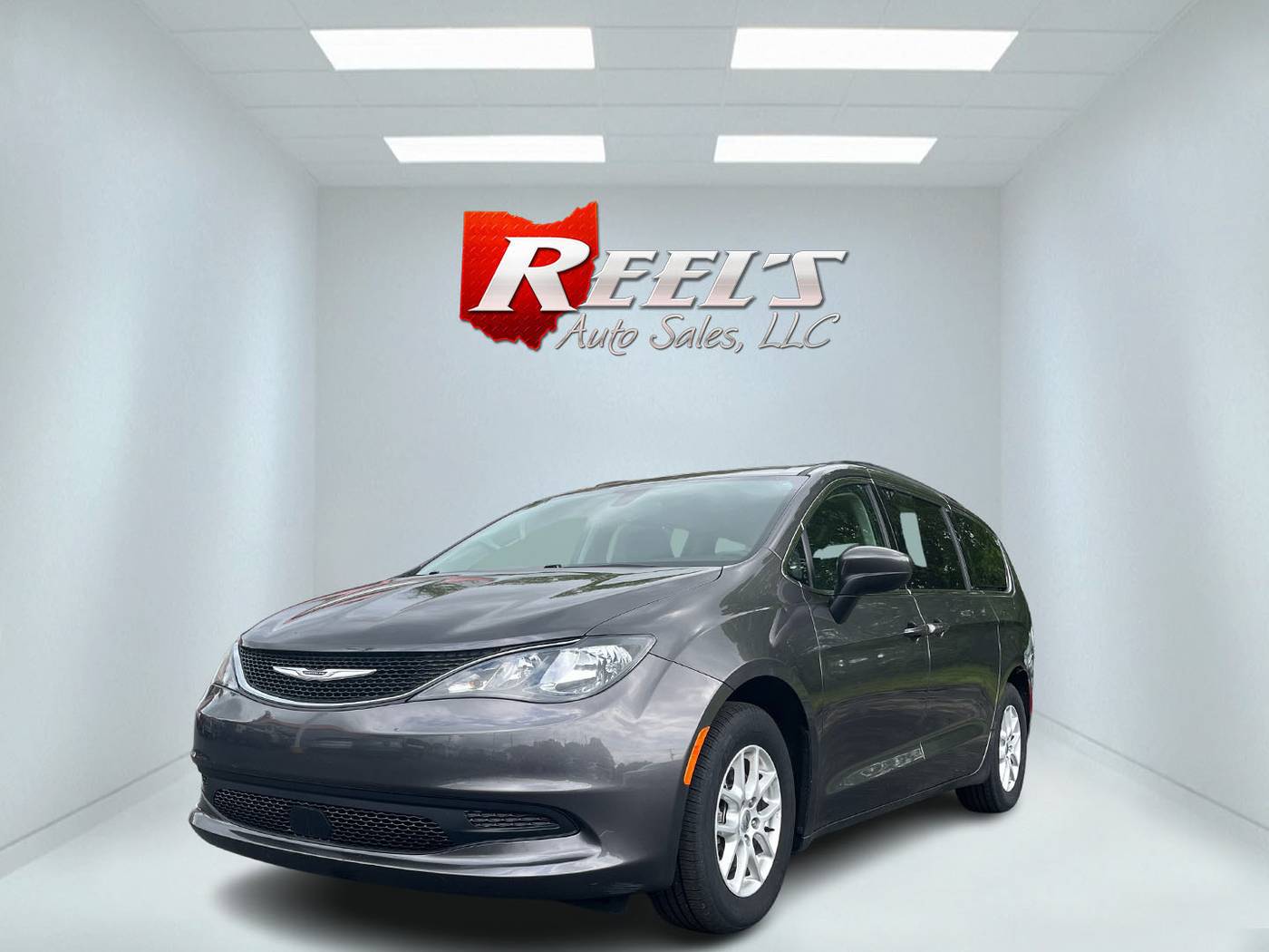 2021 Chrysler Voyager LXI — Minivan — 77,326 mi — Orwell, OH
