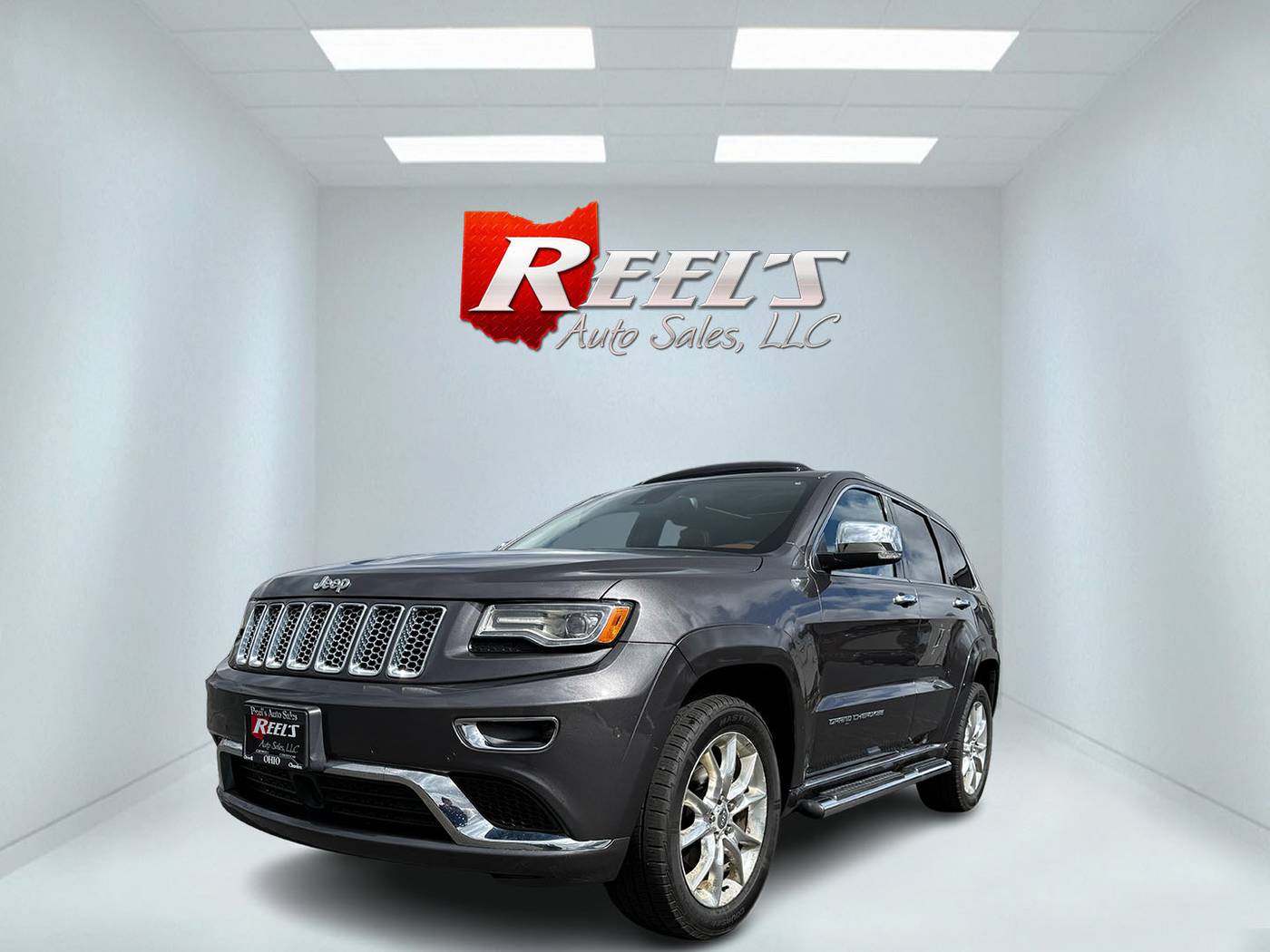 2015 Jeep Grand Cherokee Summit — SUV — 107,500 mi — Orwell, OH