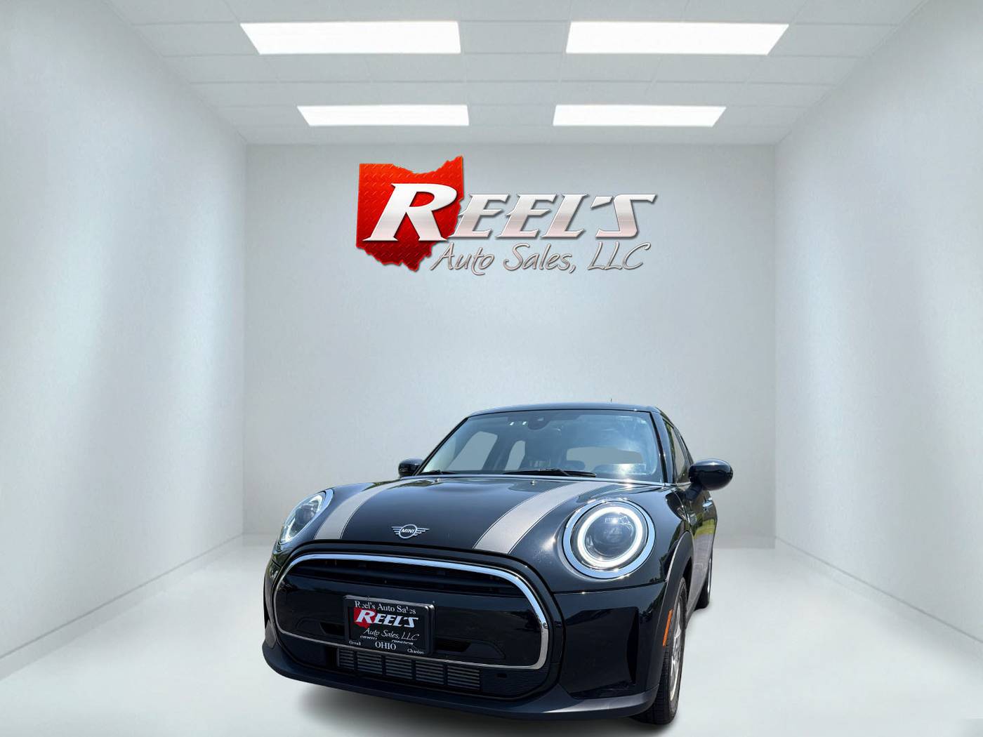 2022 MINI Hardtop Cooper — Hatchback — 23,158 mi — Orwell, OH