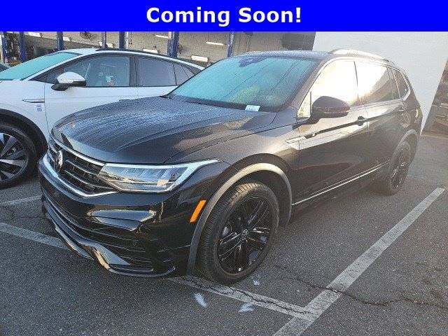 2022 Volkswagen Tiguan SE R-Line Black — SUV — 22,327 mi — Irvine, CA