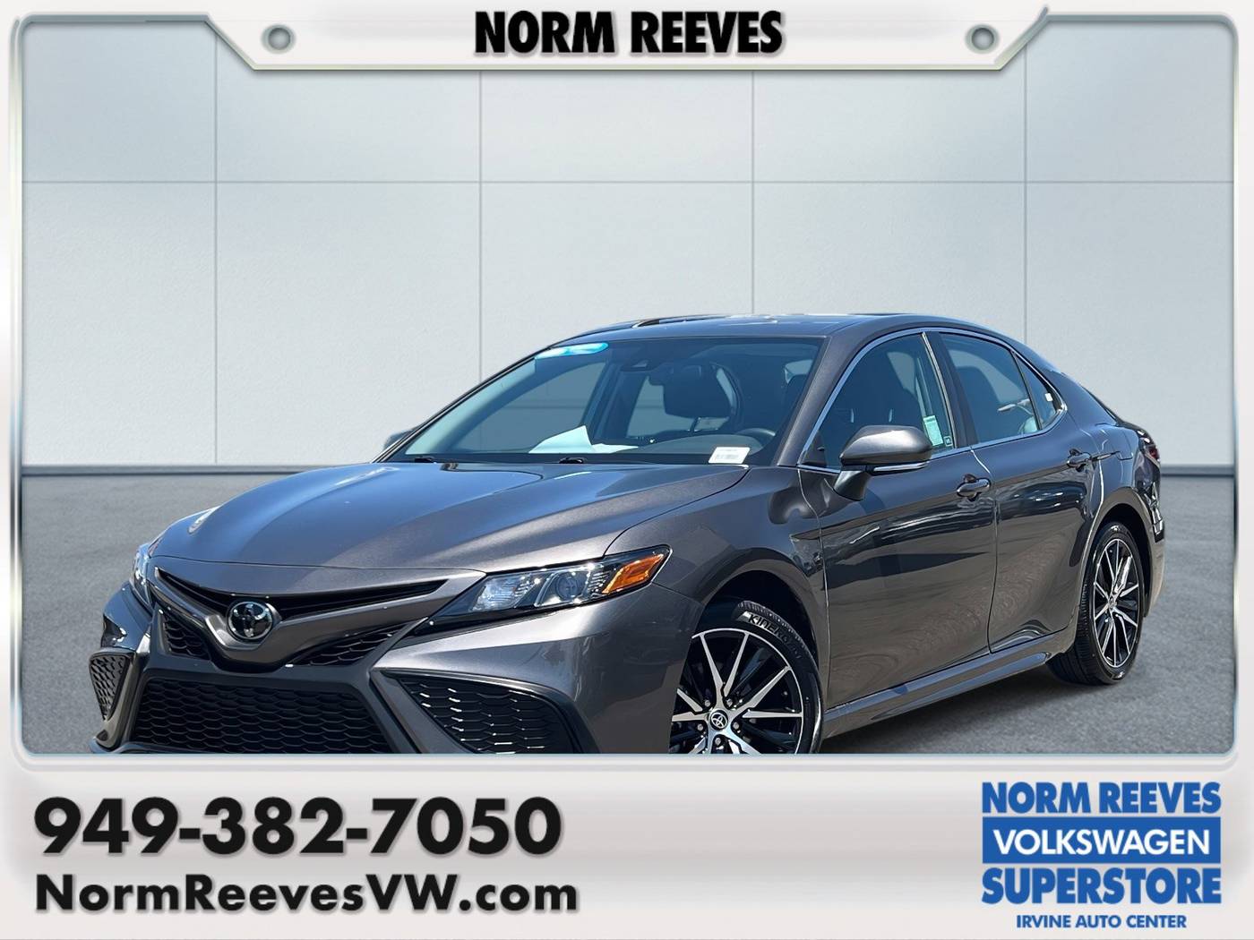 2023 Toyota Camry SE — Sedan — 28,481 mi — Irvine, CA