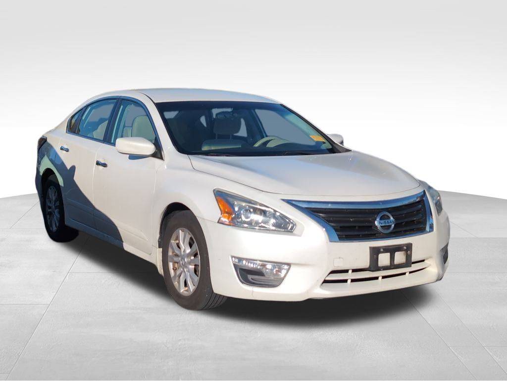 2014 Nissan Altima 2.5 S — Sedan — 110,721 mi — Frederick, MD