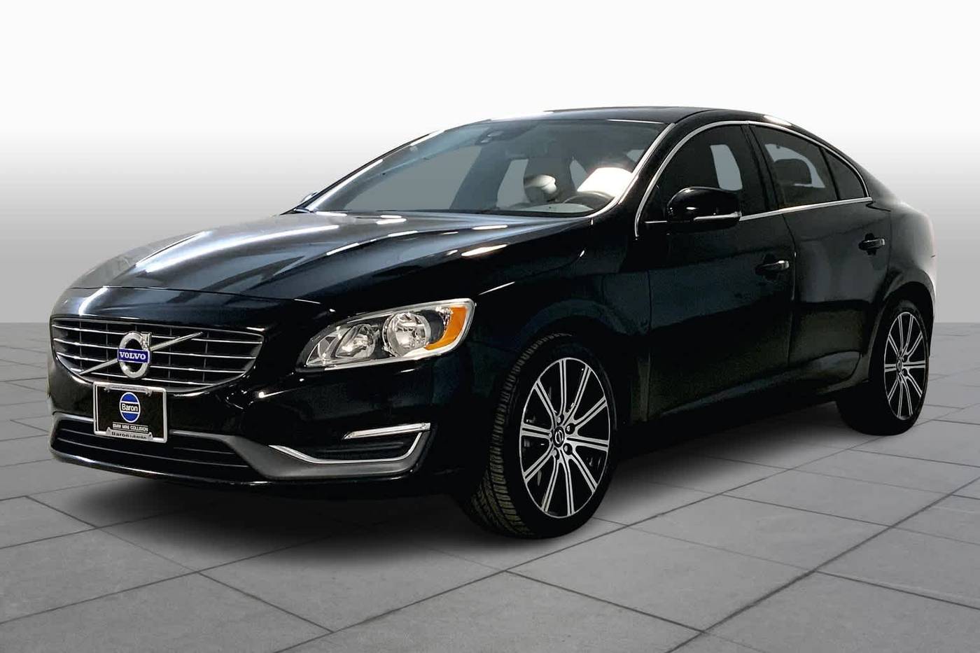 2015 Volvo S60 Platinum — Sedan — 54,022 mi — Merriam, KS
