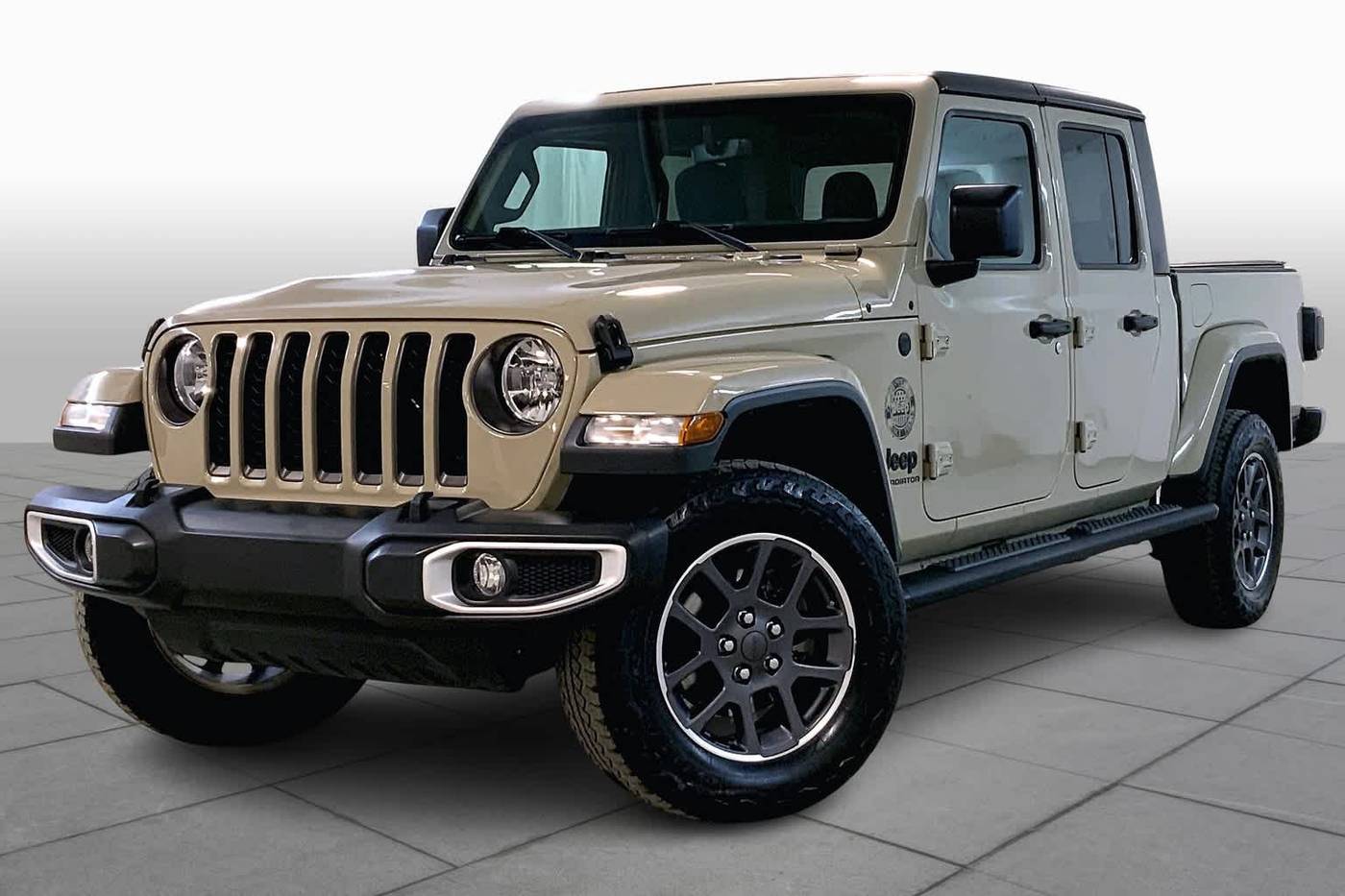 2020 Jeep Gladiator Altitude — Pickup Truck — 46,488 mi — Merriam, KS