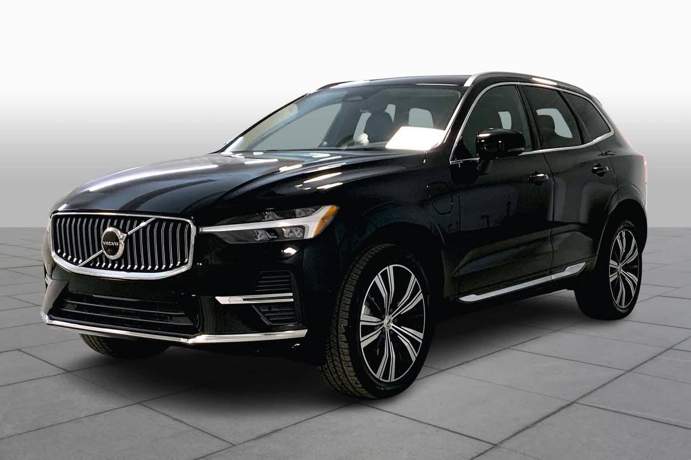 2022 Volvo XC60 Recharge Inscription — SUV — 30,489 mi — Merriam, KS