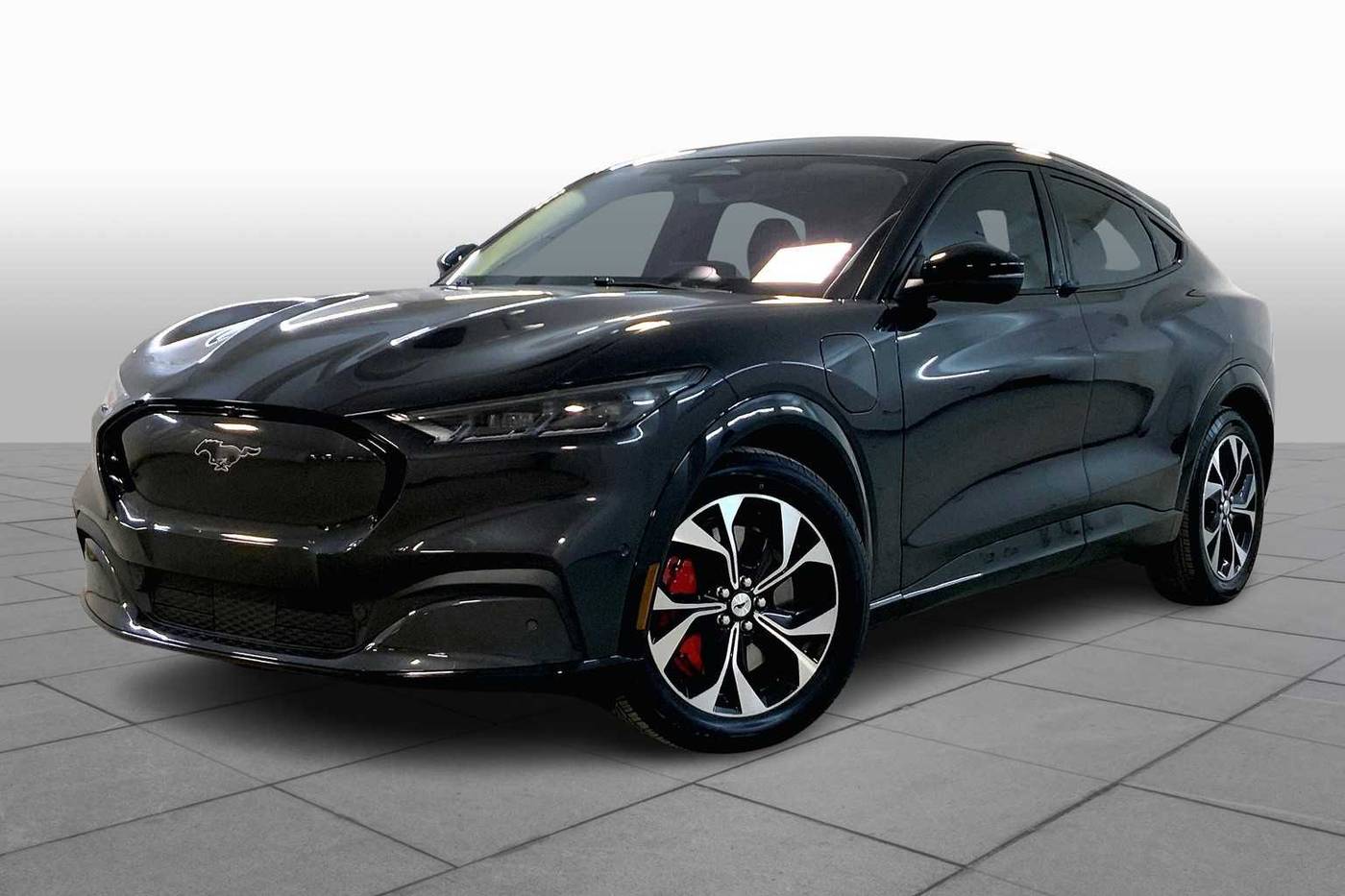2022 Ford Mustang Mach-E Premium — SUV — 25,500 mi — Merriam, KS
