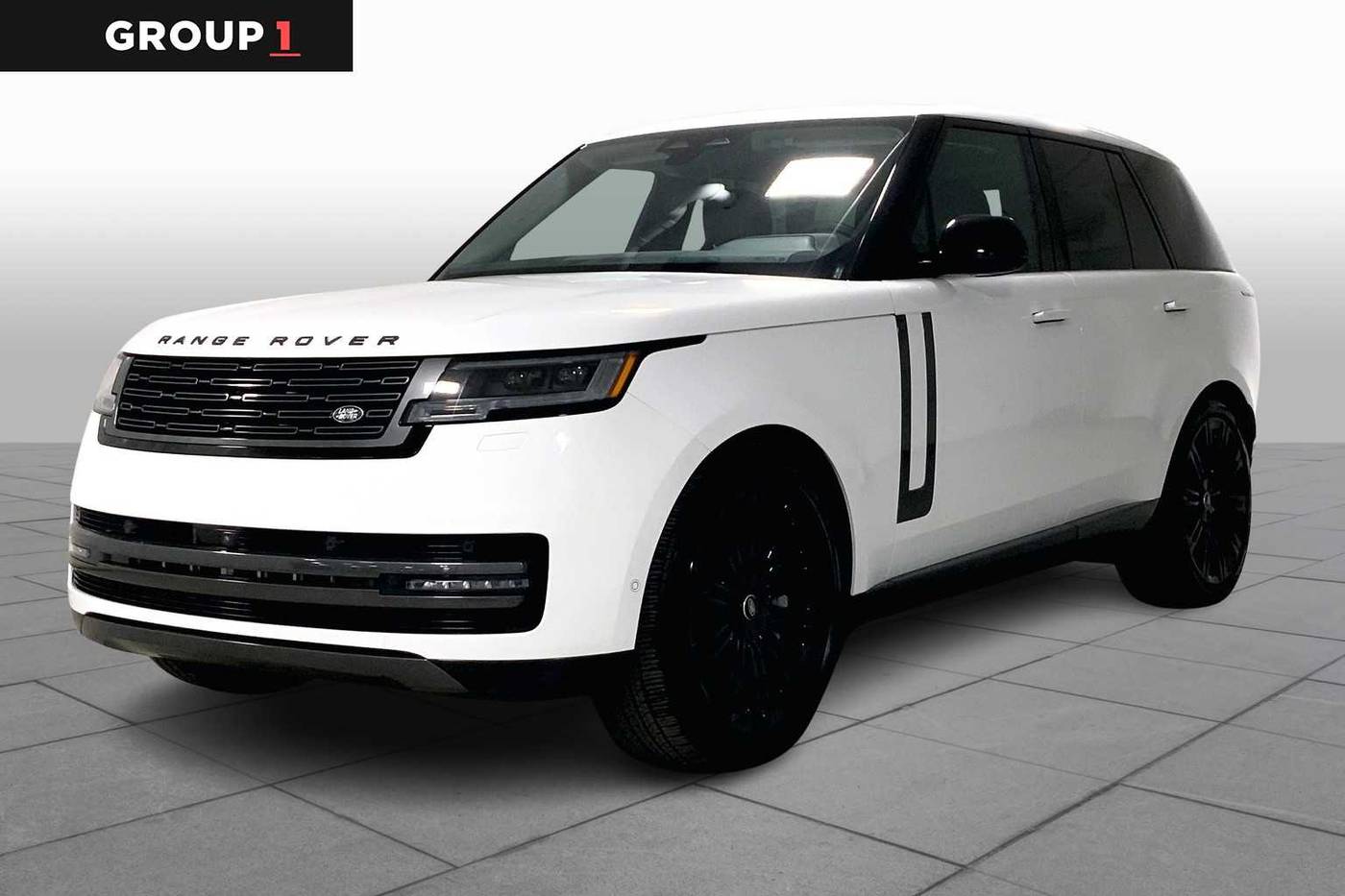 2024 Land Rover Range Rover SE — SUV — 5,667 mi — Merriam, KS