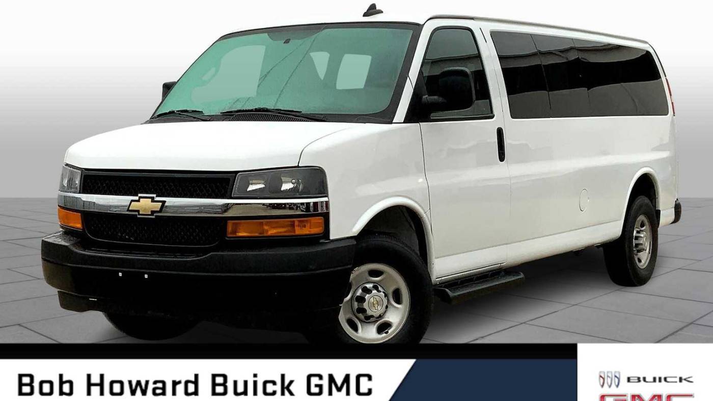 2022 Chevrolet Express Passenger LS — Passenger Van — 49,612 mi — Oklahoma City, OK