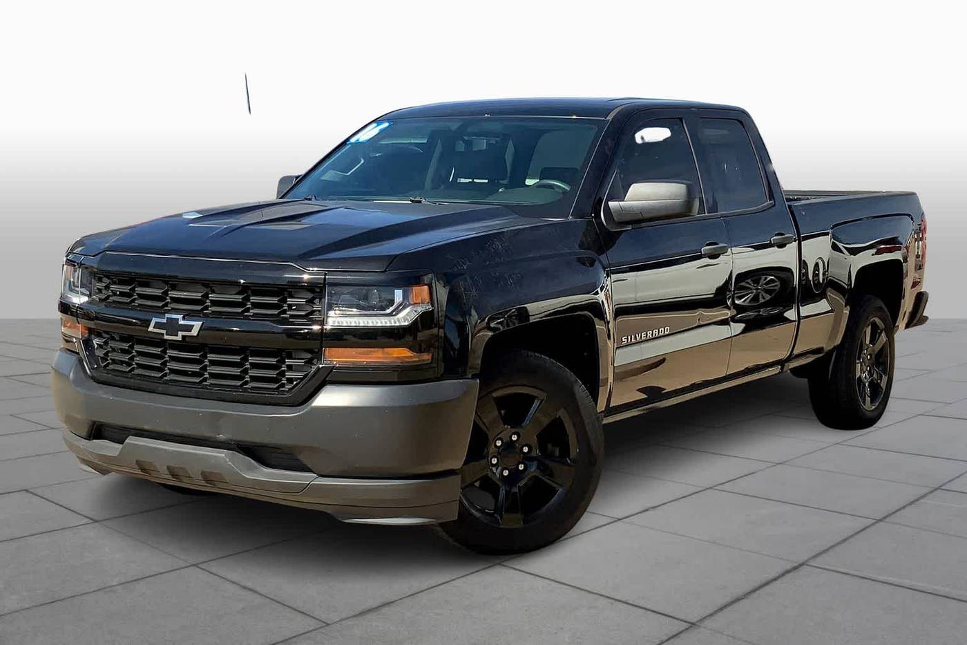 2016 Chevrolet Silverado 1500 WT — Pickup Truck — 92,235 mi — Oklahoma City, OK