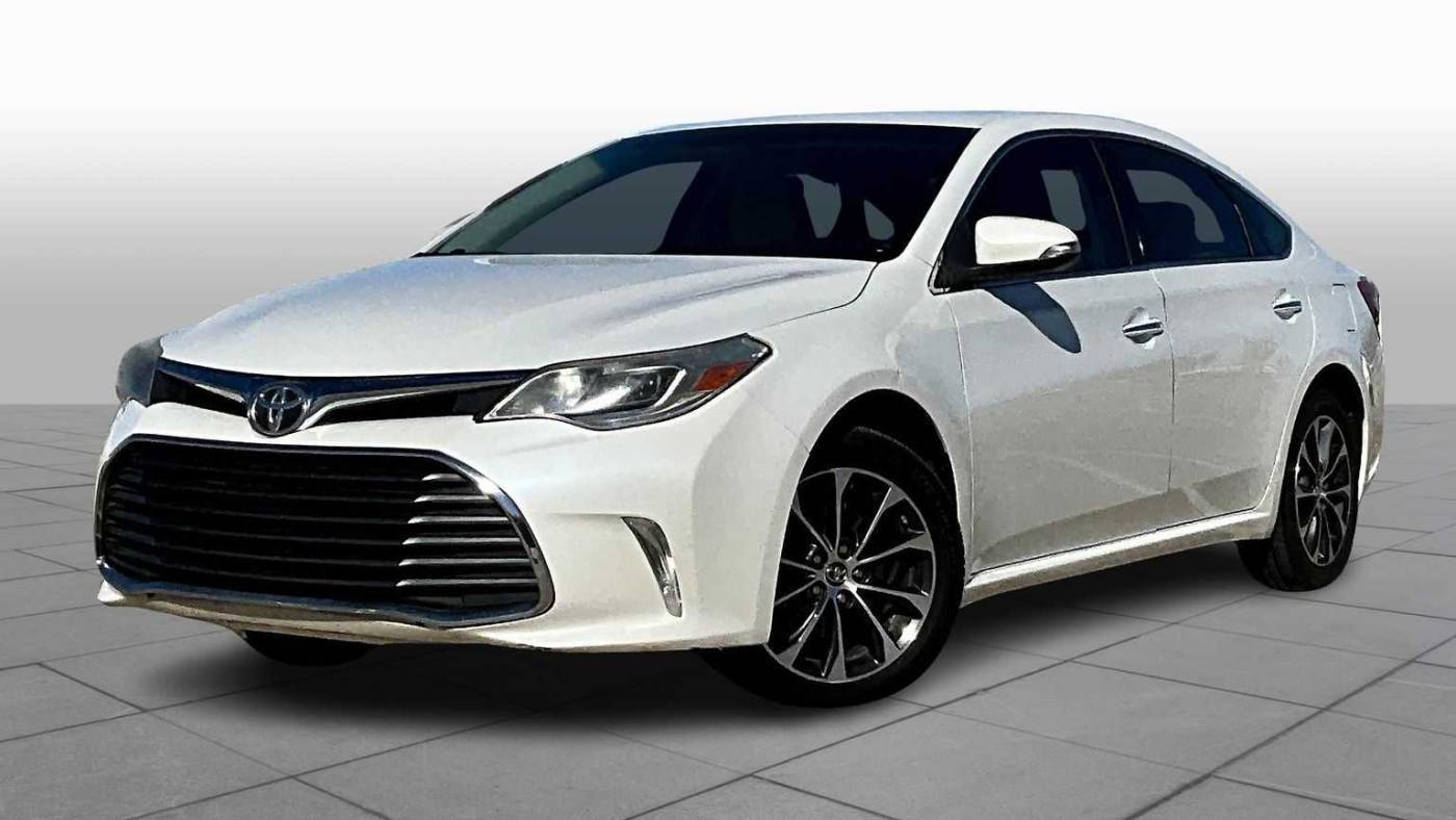 2016 Toyota Avalon XLE — Sedan — 140,752 mi — Oklahoma City, OK