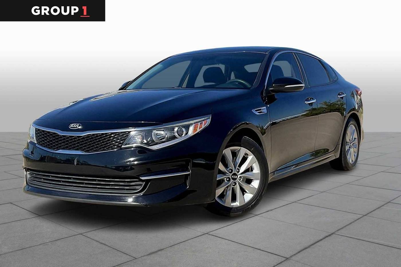 2017 Kia Optima LX — Sedan — 112,979 mi — Oklahoma City, OK