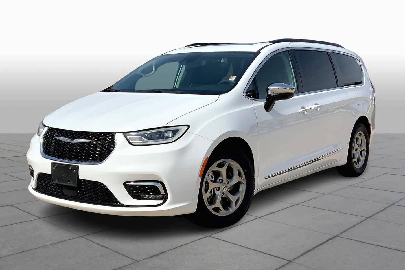 2023 Chrysler Pacifica Limited — Minivan — 56,699 mi — Oklahoma City, OK
