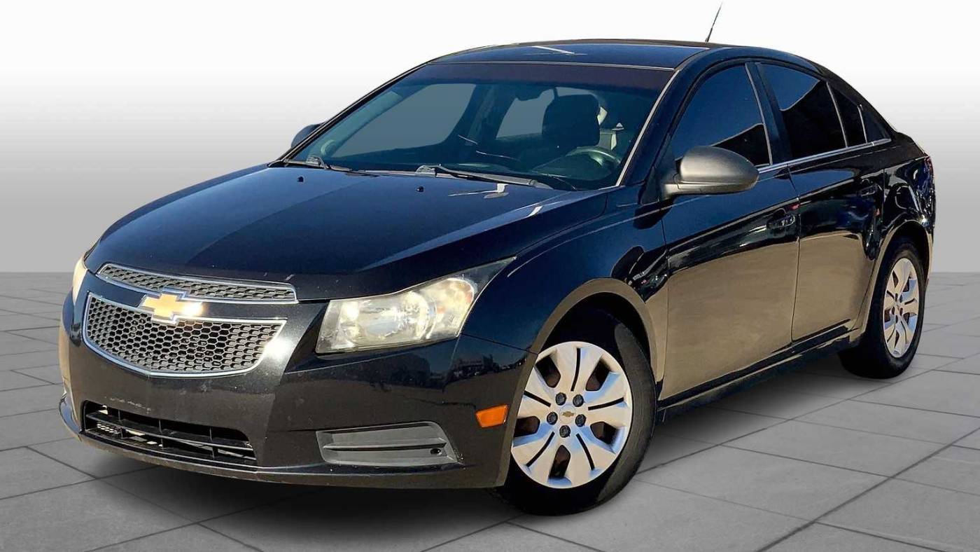 2012 Chevrolet Cruze LS — Sedan — 128,575 mi — Oklahoma City, OK