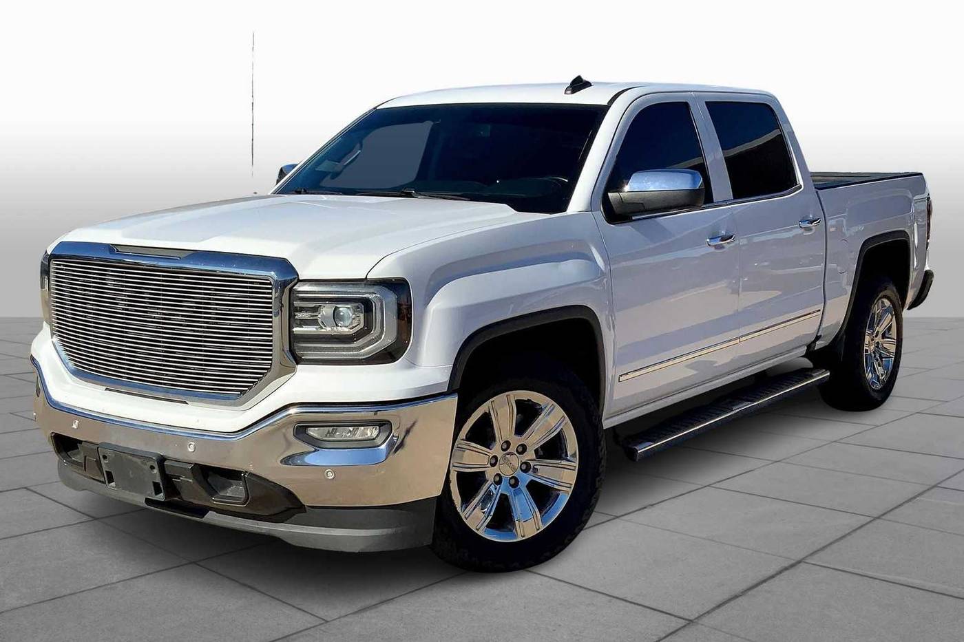 2017 GMC Sierra 1500 SLT — Pickup Truck — 112,428 mi — Oklahoma City, OK