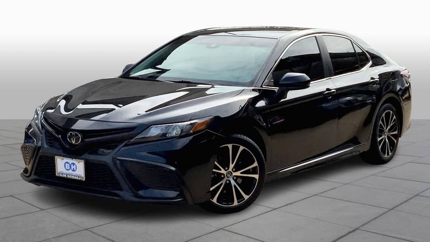 2021 Toyota Camry SE — Sedan — 68,649 mi — Oklahoma City, OK