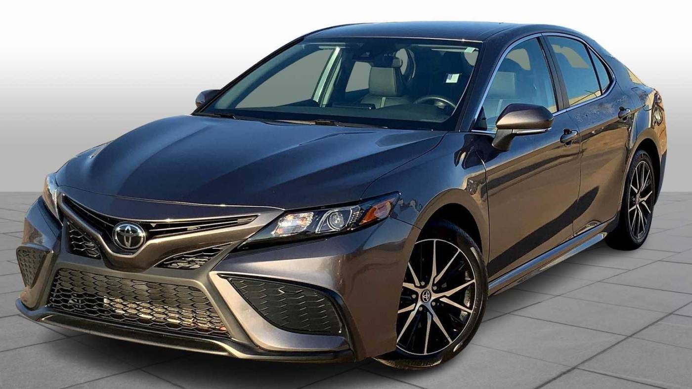 2024 Toyota Camry SE — Sedan — 23,406 mi — Oklahoma City, OK