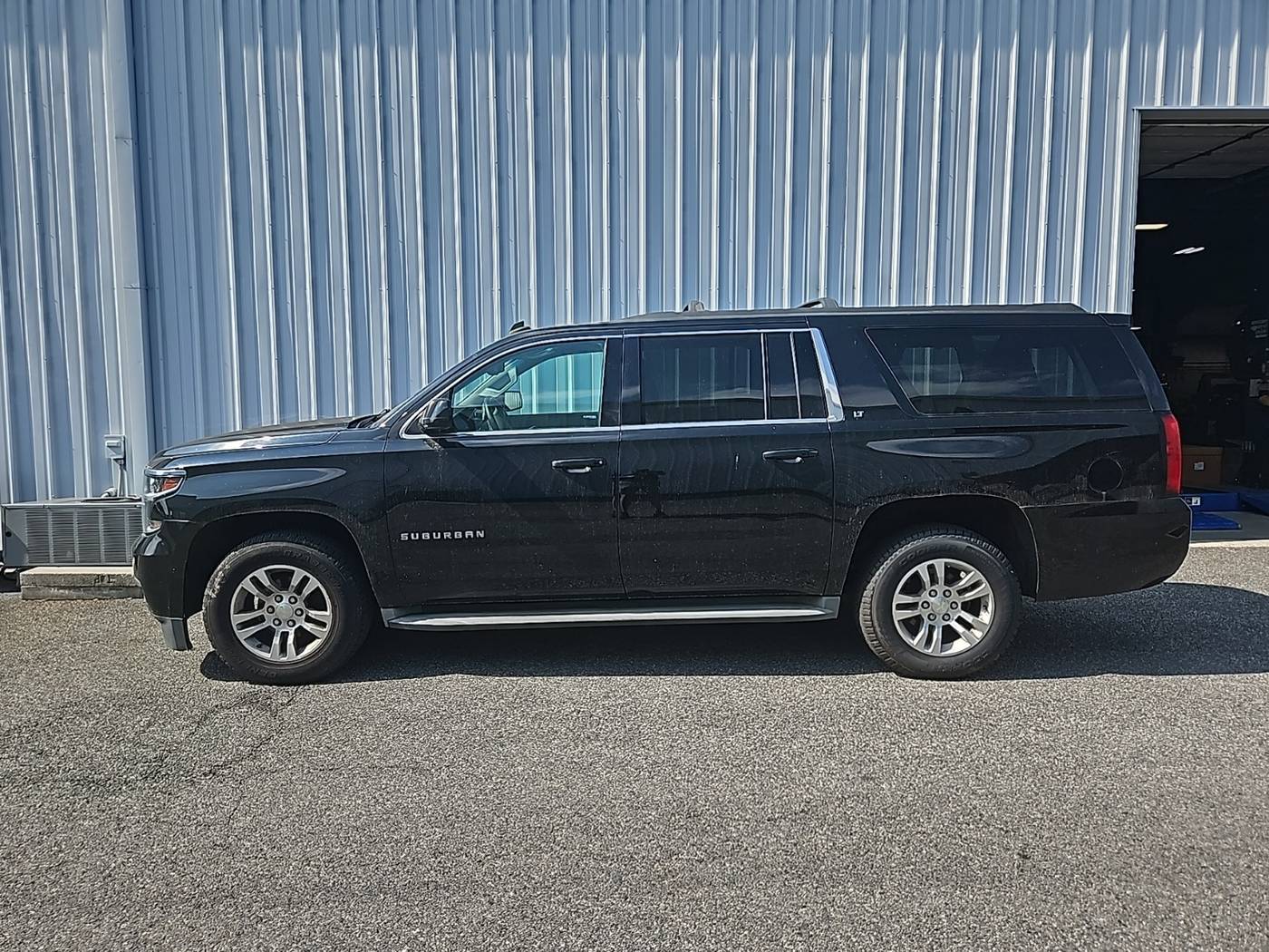 2015 Chevrolet Suburban LT — SUV — 140,257 mi — Oxford, PA