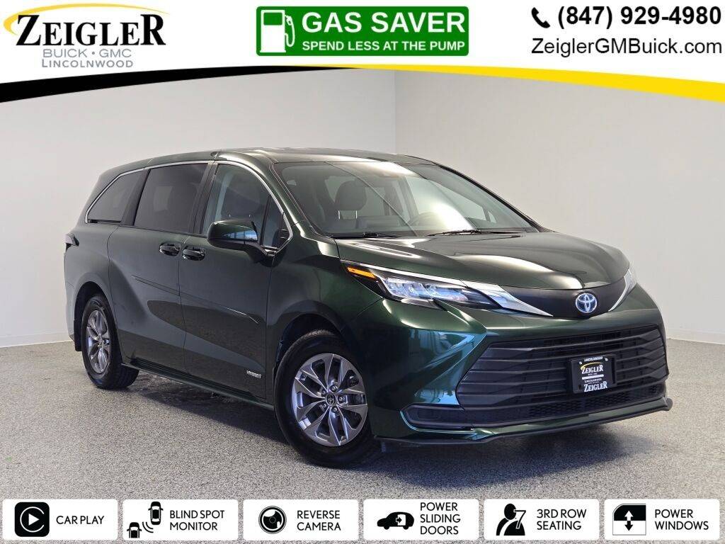 2021 Toyota Sienna LE — Minivan — 57,269 mi — Lincolnwood, IL