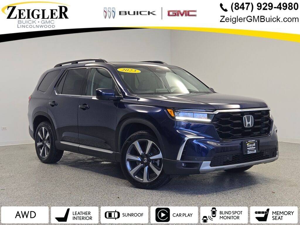 2023 Honda Pilot Touring — SUV — 12,100 mi — Lincolnwood, IL