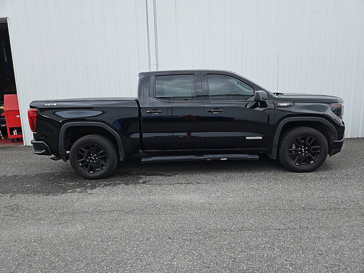 2025 GMC Sierra 1500 Elevation — Pickup Truck — 22,820 mi — Oxford, PA