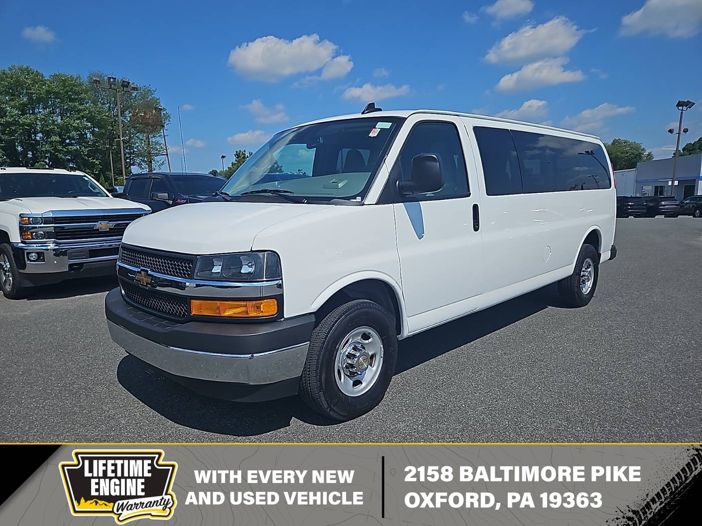 2024 Chevrolet Express Passenger LT — Passenger Van — 15,020 mi — Oxford, PA