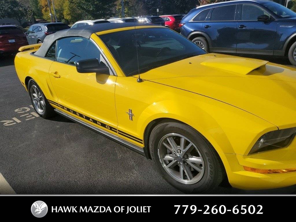 2005 Ford Mustang Deluxe — Convertible — 96,330 mi — Joliet, IL