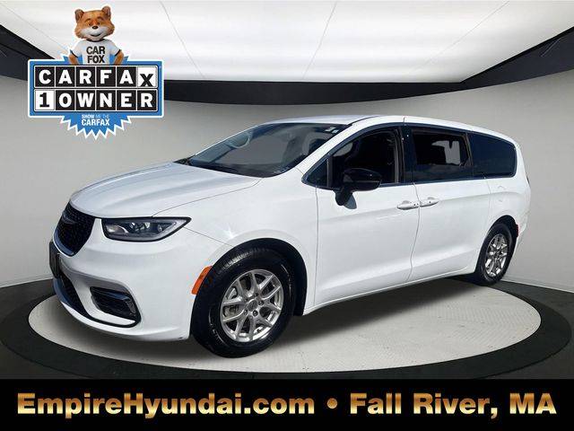 2024 Chrysler Pacifica Touring L — Minivan — 69,383 mi — Fall River, MA