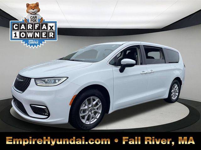 2023 Chrysler Pacifica Touring L — Minivan — 66,116 mi — Fall River, MA