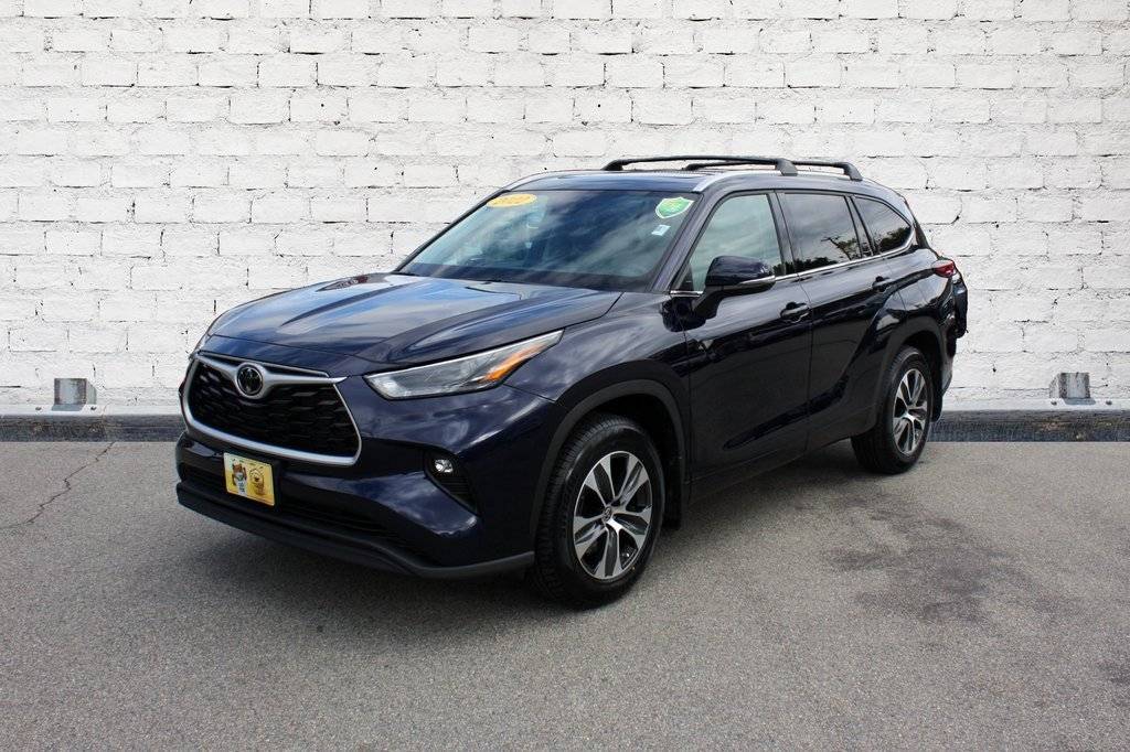 2022 Toyota Highlander XLE — SUV — 23,597 mi — Greenfield, MA