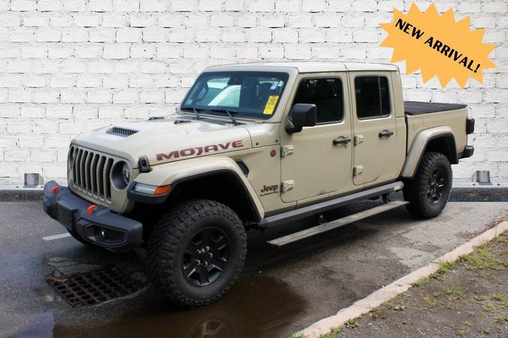 2020 Jeep Gladiator Mojave — Pickup Truck — 10,744 mi — Greenfield, MA