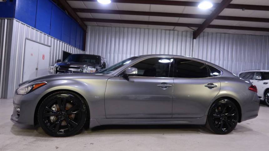 2017 INFINITI Q70 5.6 — Sedan — 78,289 mi — Houston, TX