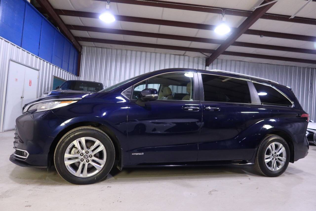 2021 Toyota Sienna Limited — Minivan — 34,846 mi — Houston, TX