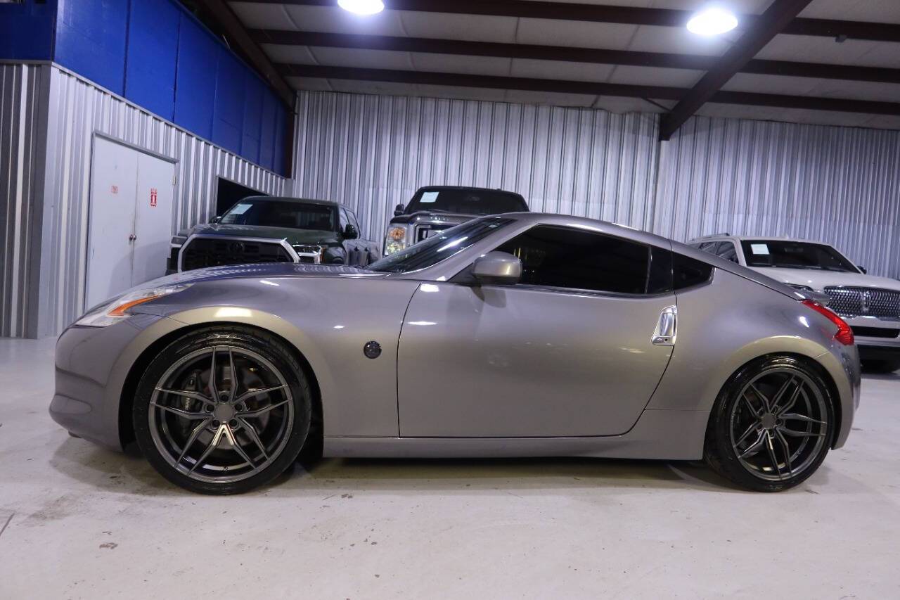 2010 Nissan 370Z Base