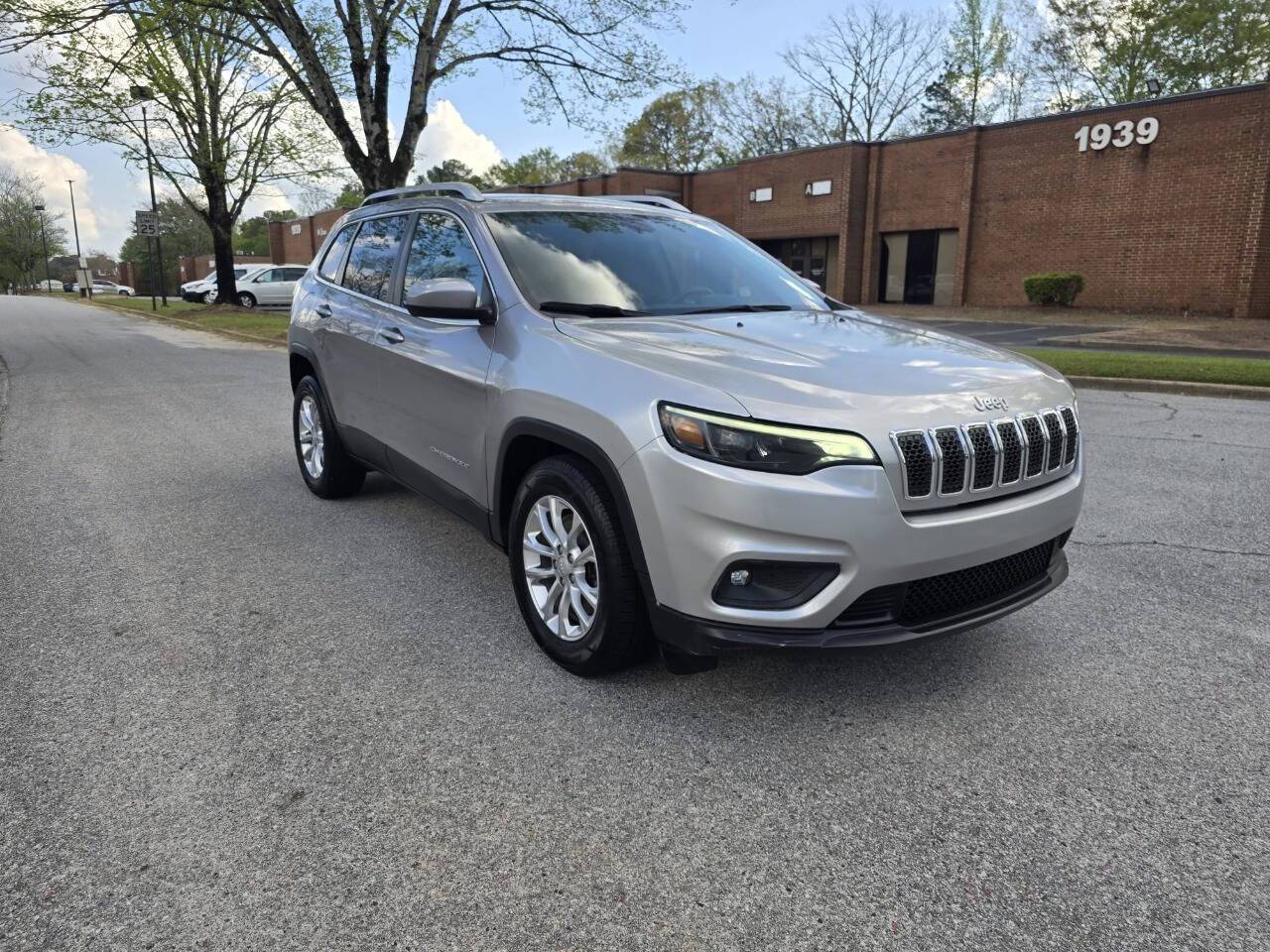 2019 Jeep Cherokee Latitude — SUV — 102,705 mi — Stone Mountain, GA