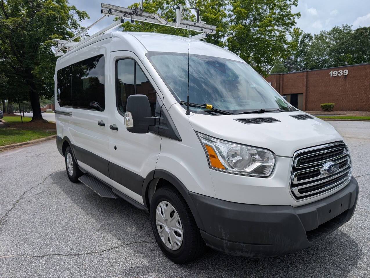 2018 Ford Transit Passenger Wagon T-150 XLT — Passenger Van — 100,461 mi — Stone Mountain, GA