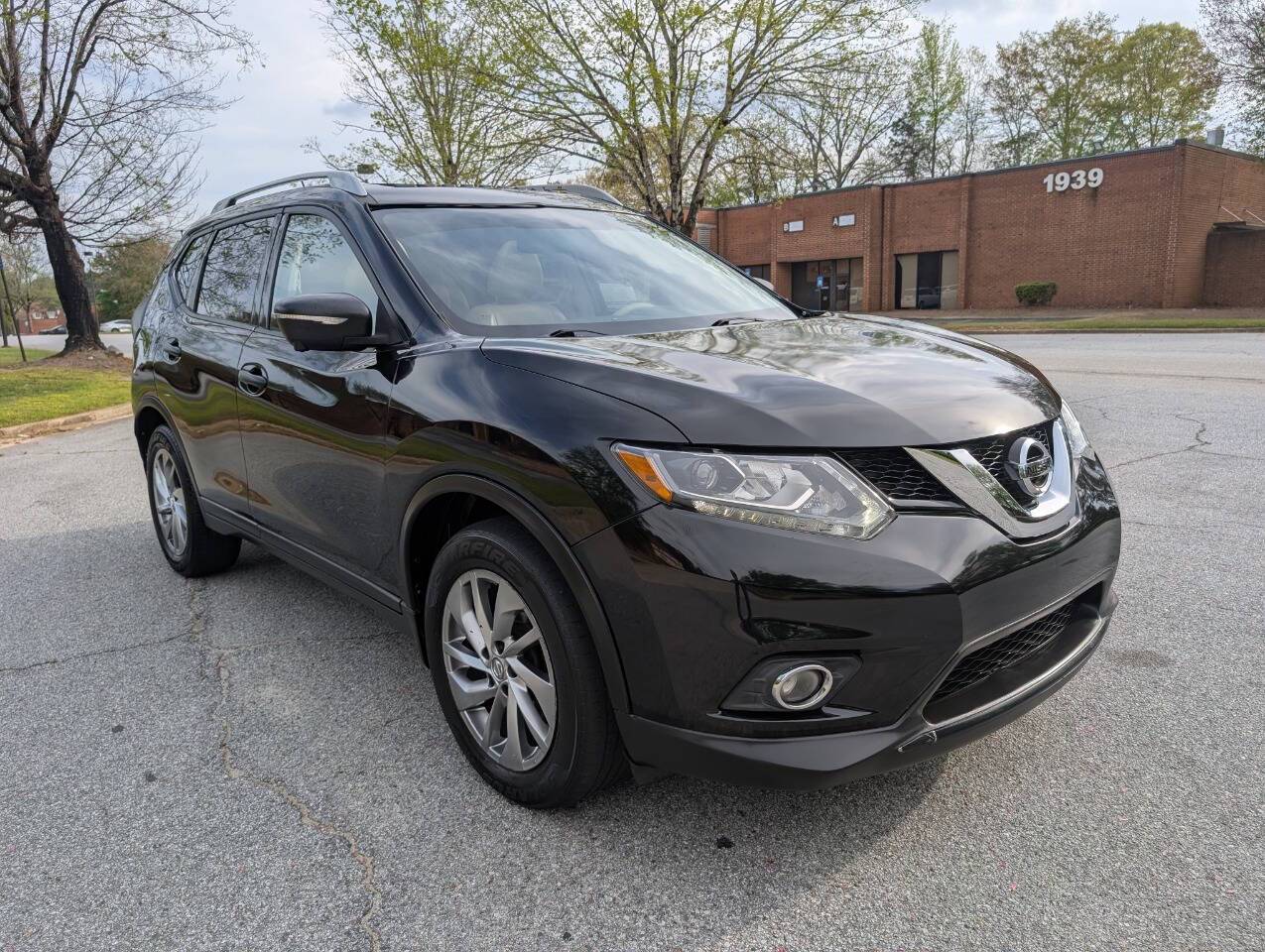 2015 Nissan Rogue SL — SUV — 141,250 mi — Stone Mountain, GA