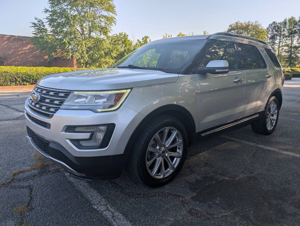 2017 Ford Explorer Limited — SUV — 126,684 mi — Stone Mountain, GA
