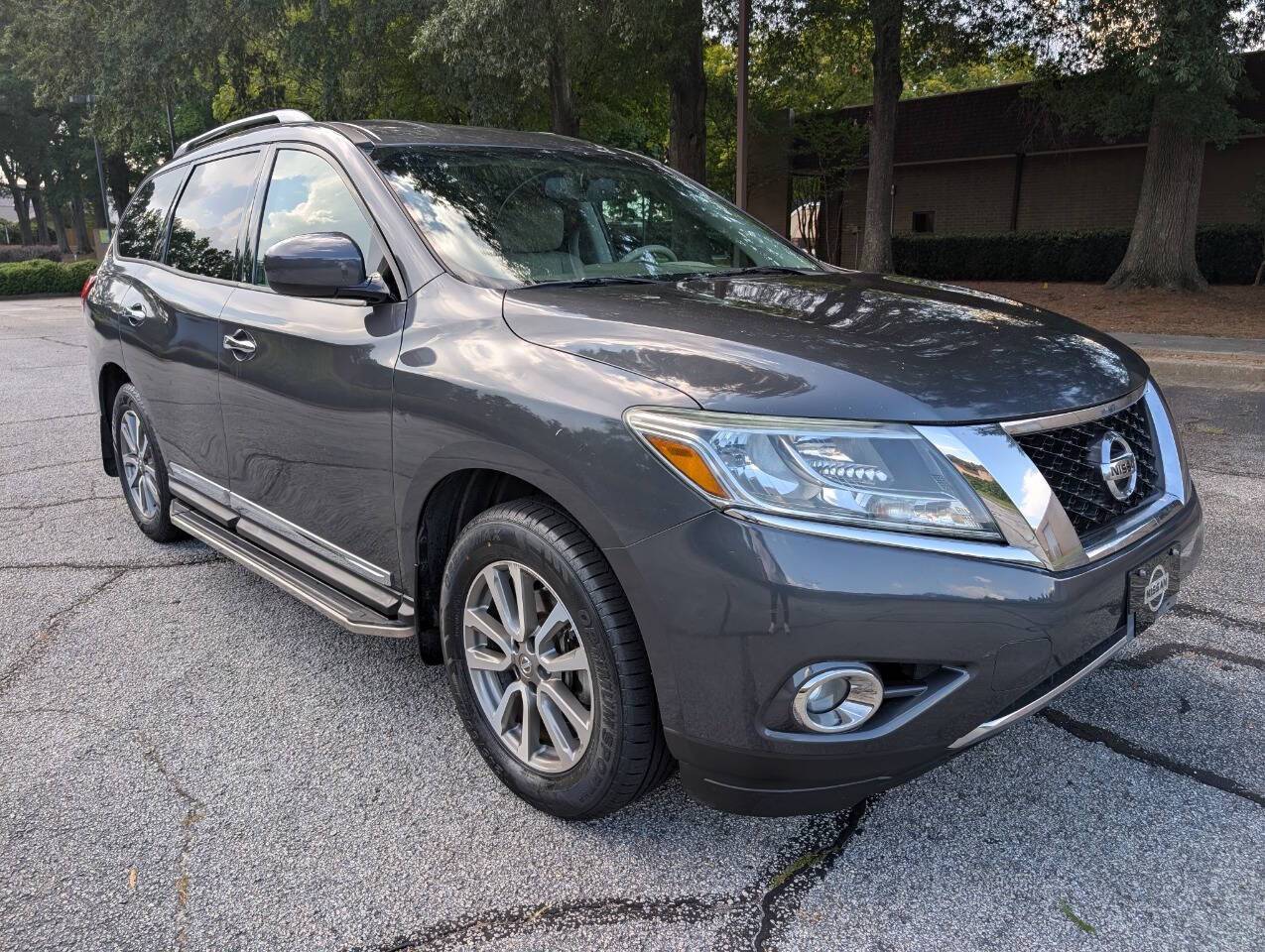 2013 Nissan Pathfinder SL — SUV — 172,848 mi — Stone Mountain, GA