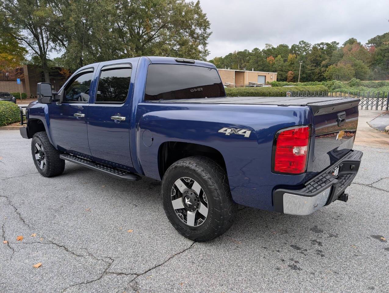 Thumbnail 4