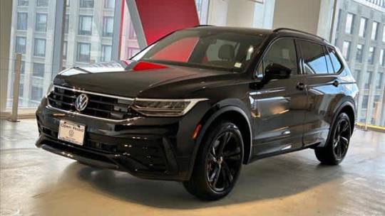2024 Volkswagen Tiguan SE R-Line Black — SUV — 3,851 mi — New York, NY