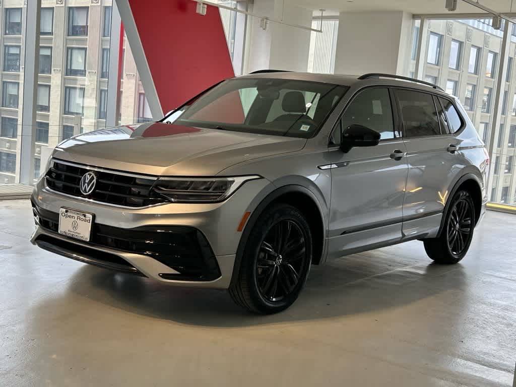 2022 Volkswagen Tiguan SE R-Line Black — SUV — 14,531 mi — New York, NY