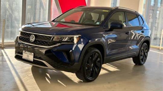 2024 Volkswagen Taos SE — SUV — 1,876 mi — New York, NY