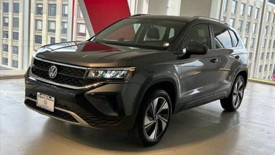 2024 Volkswagen Taos SE — SUV — 1,899 mi — New York, NY