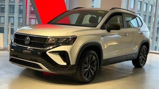 2023 Volkswagen Taos S — SUV — 25,420 mi — New York, NY