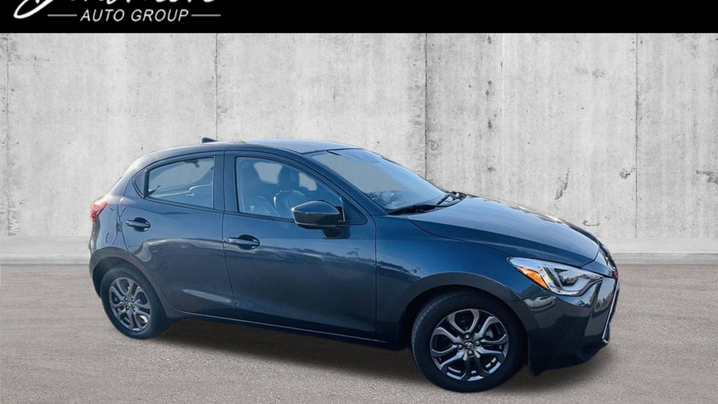 2020 Toyota Yaris Hatchback XLE