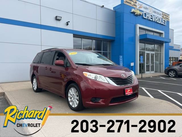 2014 Toyota Sienna LE — Minivan — 68,970 mi — Cheshire, CT