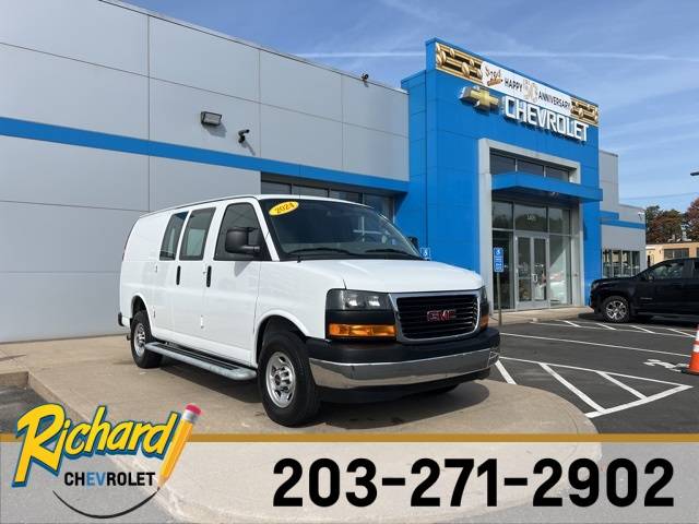 2024 GMC Savana Cargo Van Base — Cargo Van — 19,606 mi — Cheshire, CT