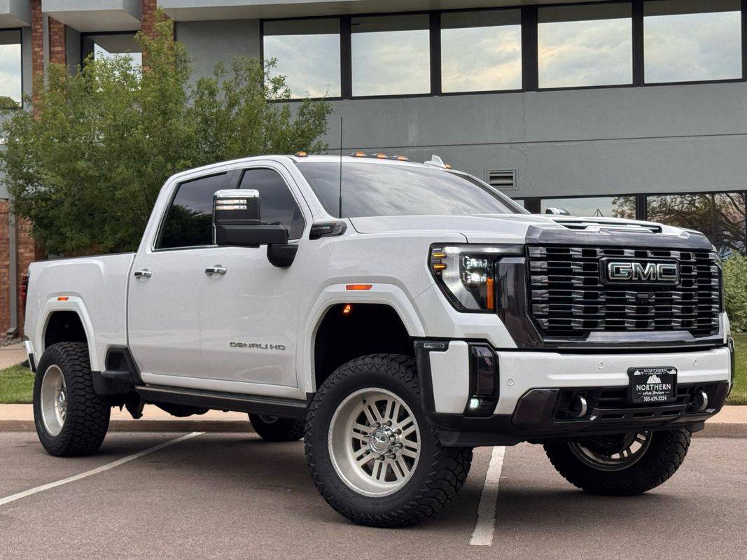 2024 GMC Sierra 2500HD Denali Ultimate — Pickup Truck — 12,794 mi — Denver, CO