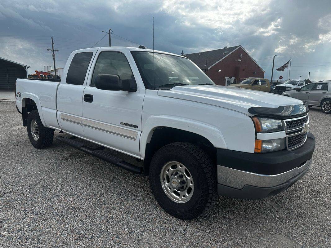 2005 Chevrolet Silverado 2500HD LT — Pickup Truck — 159,787 mi — Brighton, CO